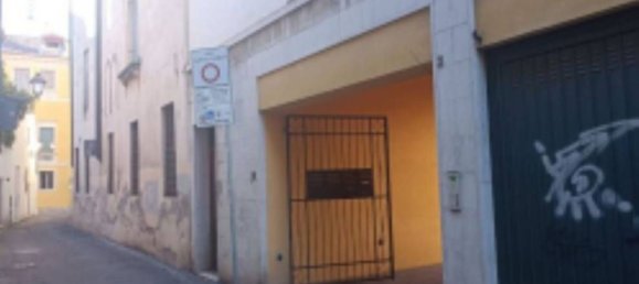 2 rooms Apartment in Vicenza, Italy No. 210287 4