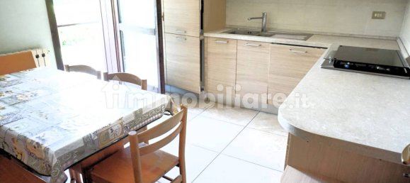 3 Schlafzimmer Haus in Bergamo, Italy, Nr. 341045 4