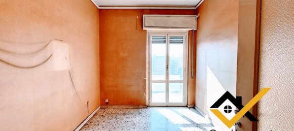 Escritório de 5 divisões em Catania, Italy N.º 109987 17