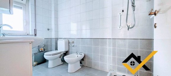 Escritório de 5 divisões em Catania, Italy N.º 109987 30