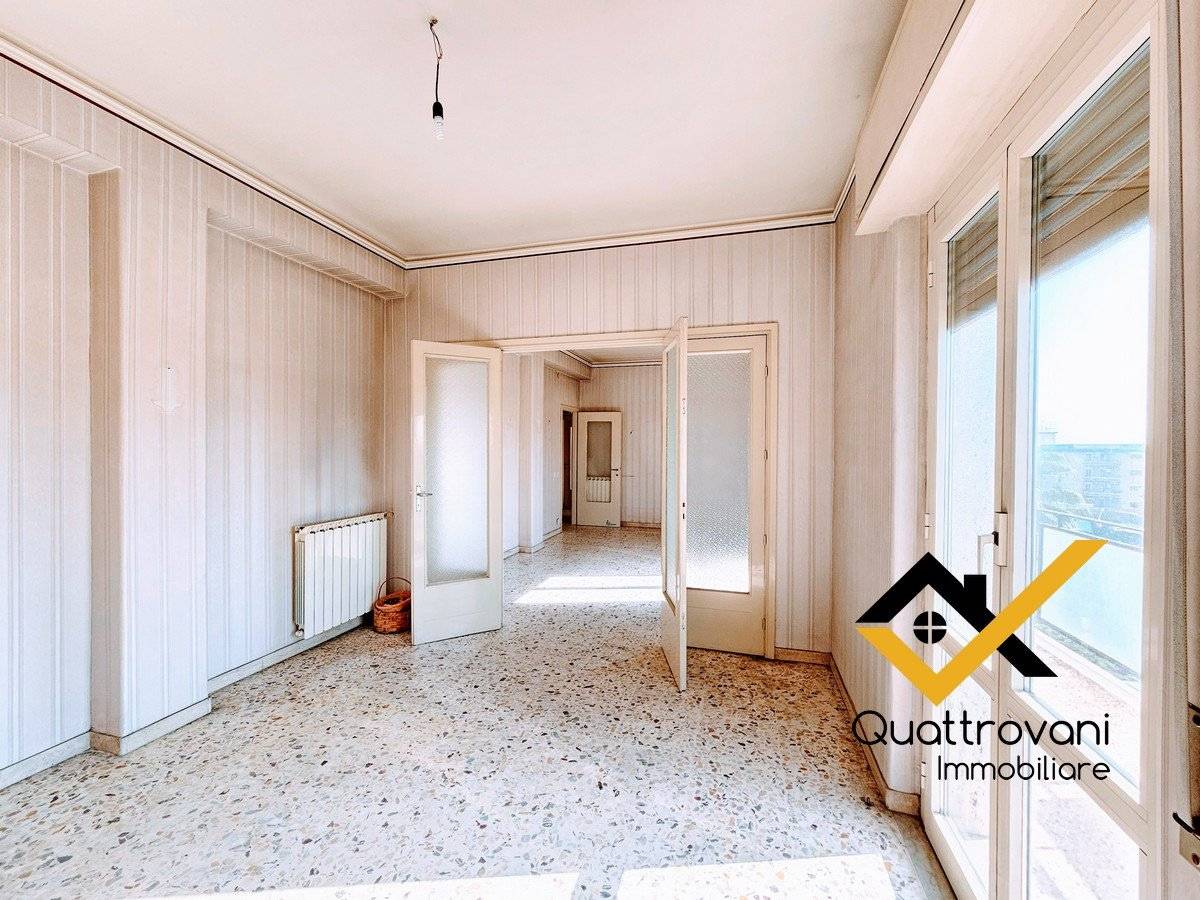 Escritório de 5 divisões em Catania, Italy N.º 109987