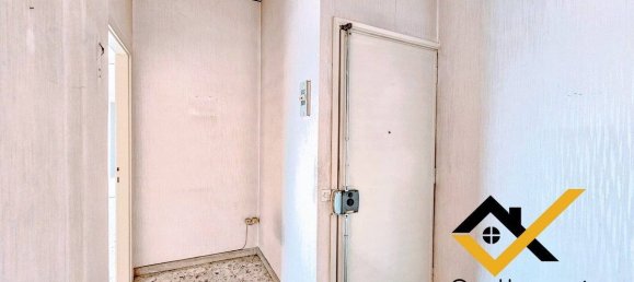 Escritório de 5 divisões em Catania, Italy N.º 109987 2