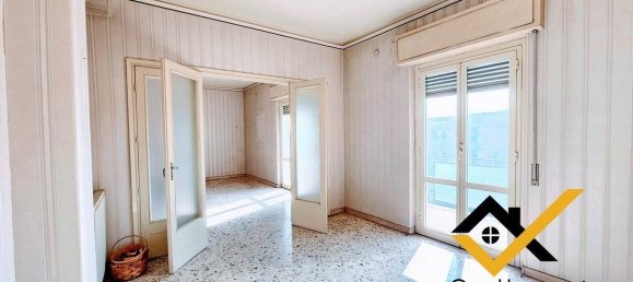 Escritório de 5 divisões em Catania, Italy N.º 109987 10