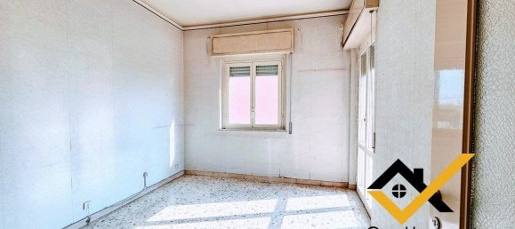 Escritório de 5 divisões em Catania, Italy N.º 109987 26