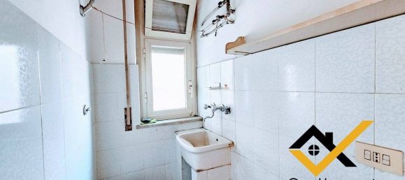 Escritório de 5 divisões em Catania, Italy N.º 109987 33