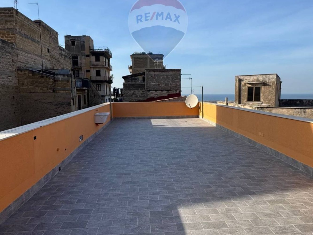 Apartamento de 2 dormitorios en Carini, Italy No. 55657