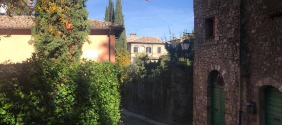 4 rooms Apartment in Spoleto, Italy No. 76286 2