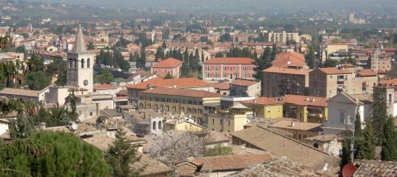 4 rooms Apartment in Spoleto, Italy No. 76286 32