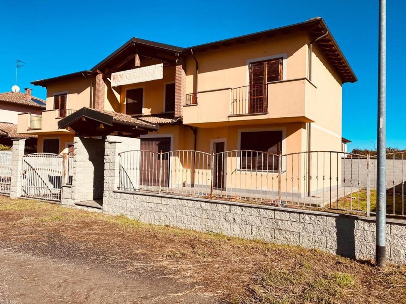 4غرفة فيلا في Mortara, Italy رقم 5511