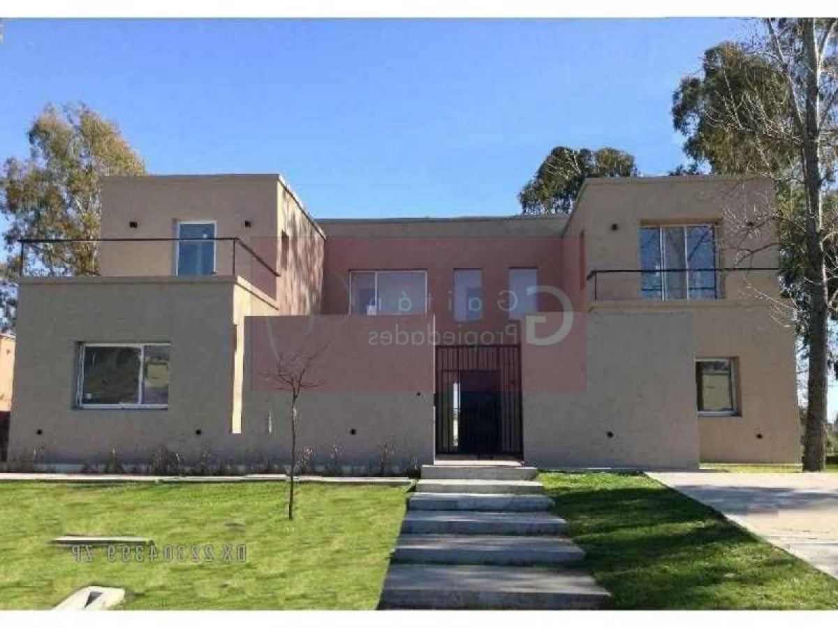 4 bedrooms House in Tigre, Argentina No. 57427