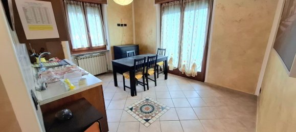 Квартира с 3 комнатами в Шатийон, Италия № 120071 3