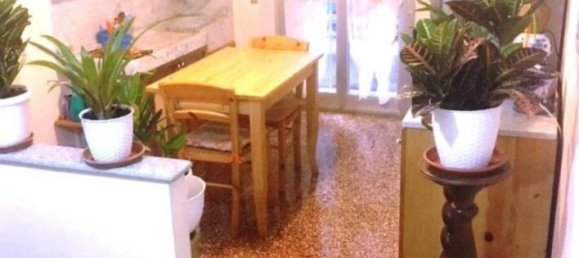 Studio in Genoa, Italy, Nr. 19157 23