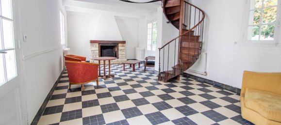 3 bedrooms House in Couilly-Pont-aux-Dames, France No. 331326 2