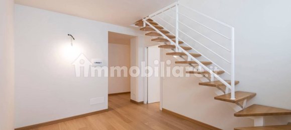4 bedrooms Apartment in Milan, Italy No. 249423 20