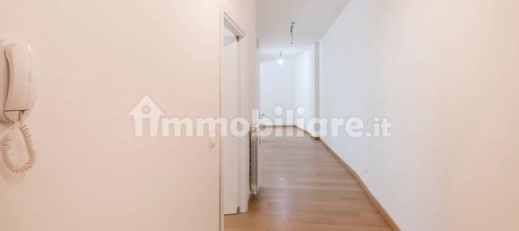 4 bedrooms Apartment in Milan, Italy No. 249423 3