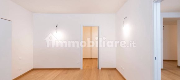4 bedrooms Apartment in Milan, Italy No. 249423 22
