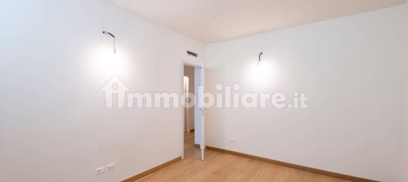 4 bedrooms Apartment in Milan, Italy No. 249423 27