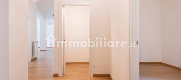 4 bedrooms Apartment in Milan, Italy No. 249423 13