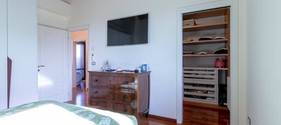 3 Schlafzimmer Villa in Budrio, Italy, Nr. 342844 7