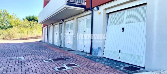 4 rooms Apartment in Chiaravalle, Italy No. 293657 2