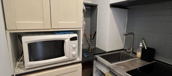 1 bedroom Apartment in Paris, France No. 333536 3