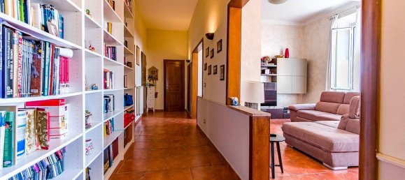 8 rooms Apartment in Livorno, Italy No. 165161 25