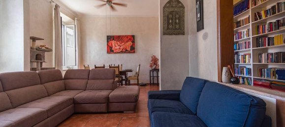 8 rooms Apartment in Livorno, Italy No. 165161 2