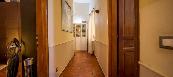 8 rooms Apartment in Livorno, Italy No. 165161 21