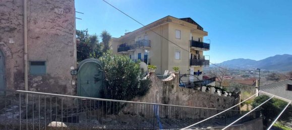 3 rooms Apartment in Fisciano, Italy No. 136531 10