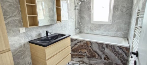 3 bedrooms House in Corquilleroy, France No. 156145 12