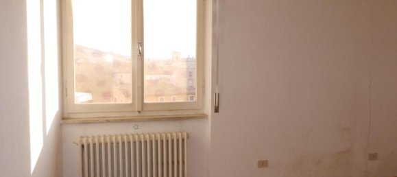 3 rooms Apartment in Sassoferrato, Italy No. 157784 2