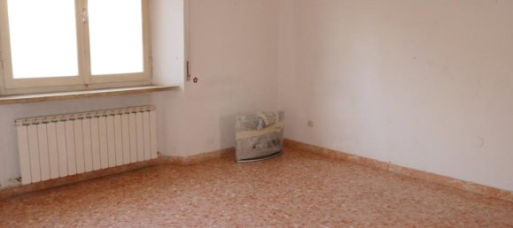 3 rooms Apartment in Sassoferrato, Italy No. 157784 9
