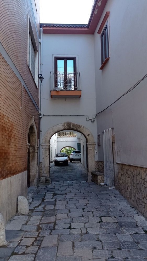 14-Zimmer Haus in Mondragone, Italy, Nr. 135305