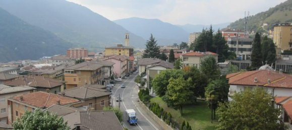 3 rooms Apartment in Lumezzane, Italy No. 174226 2