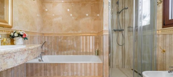 Villa T5 em Marbella, Spain N.º 114774 10