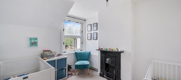 Casa de 2 dormitorios en Epsom, United Kingdom No. 9687 9