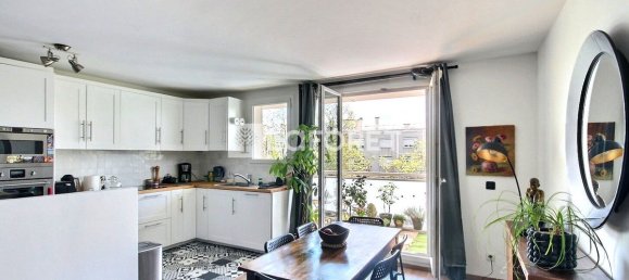 Apartamento de 2 dormitorios en Suresnes, France No. 183864 3