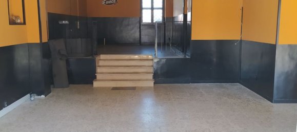 110m² Commercial property in Rome, Italy No. 256998 2