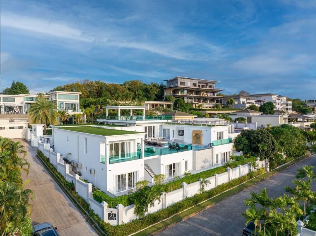 7 bedrooms Villa in Pattaya, Thailand No. 62499