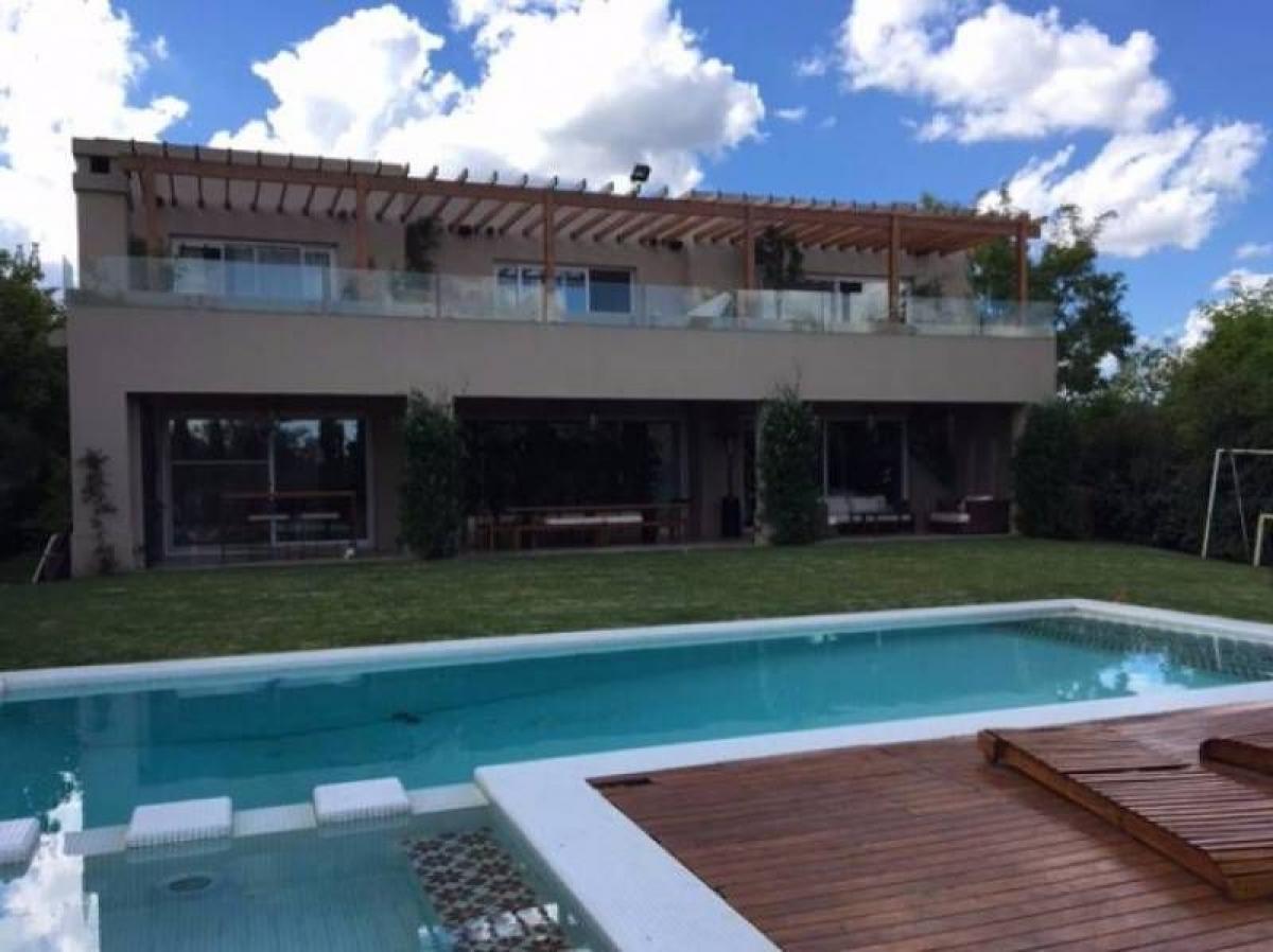 5 bedrooms House in Tigre, Argentina No. 3247