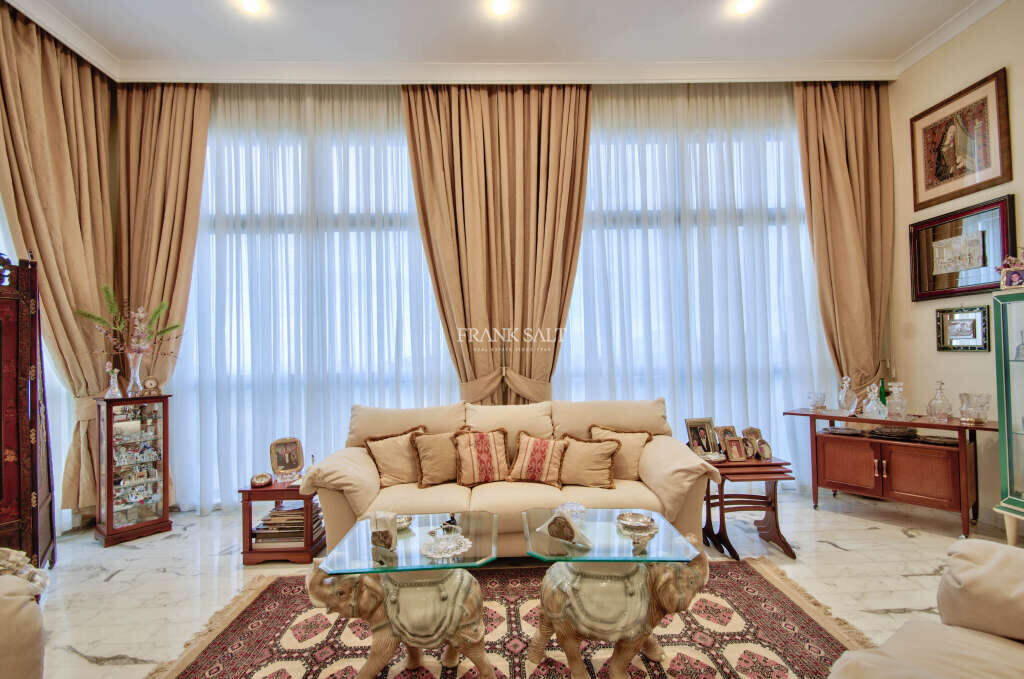 6 chambres Villa à Swieqi, Malta No. 3803