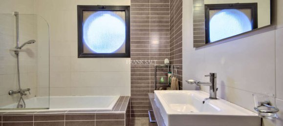 6 chambres Villa à Swieqi, Malta No. 3803 8