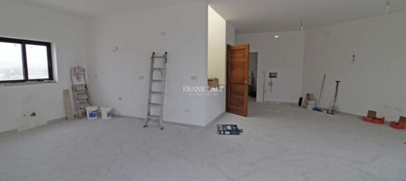 2 chambres Penthouse à Mqabba, Malta No. 201 4