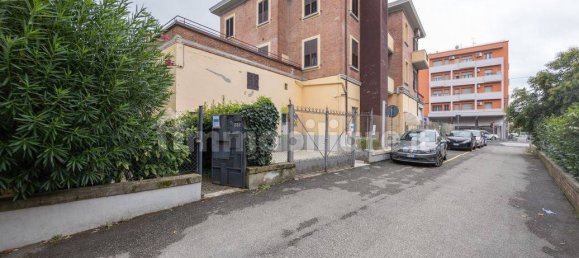 2 bedrooms Villa in Bologna, Italy No. 374232 33