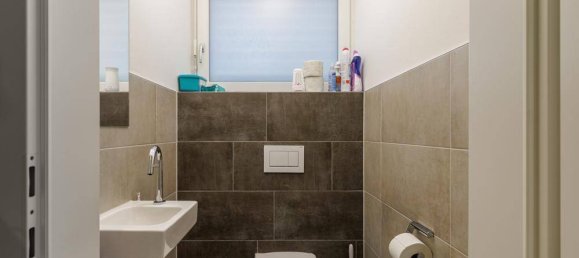 Apartamento de 3 dormitorios en Lustenau, Austria No. 101929 6