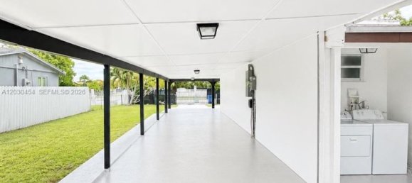 4 dormitorios villa en venta en Miami, Miami-Dade, Florida, USA № 614985 6