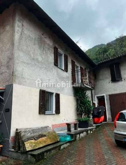 3 غرف نوم منزل في Bisuschio, Italy رقم 145825