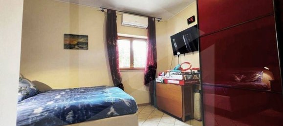 3 rooms Apartment in Rome, Italy No. 28785 12