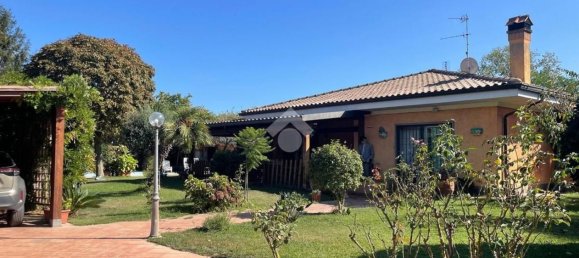 Вилла с 5 спальнями в Неттуно, Италия № 372729 35