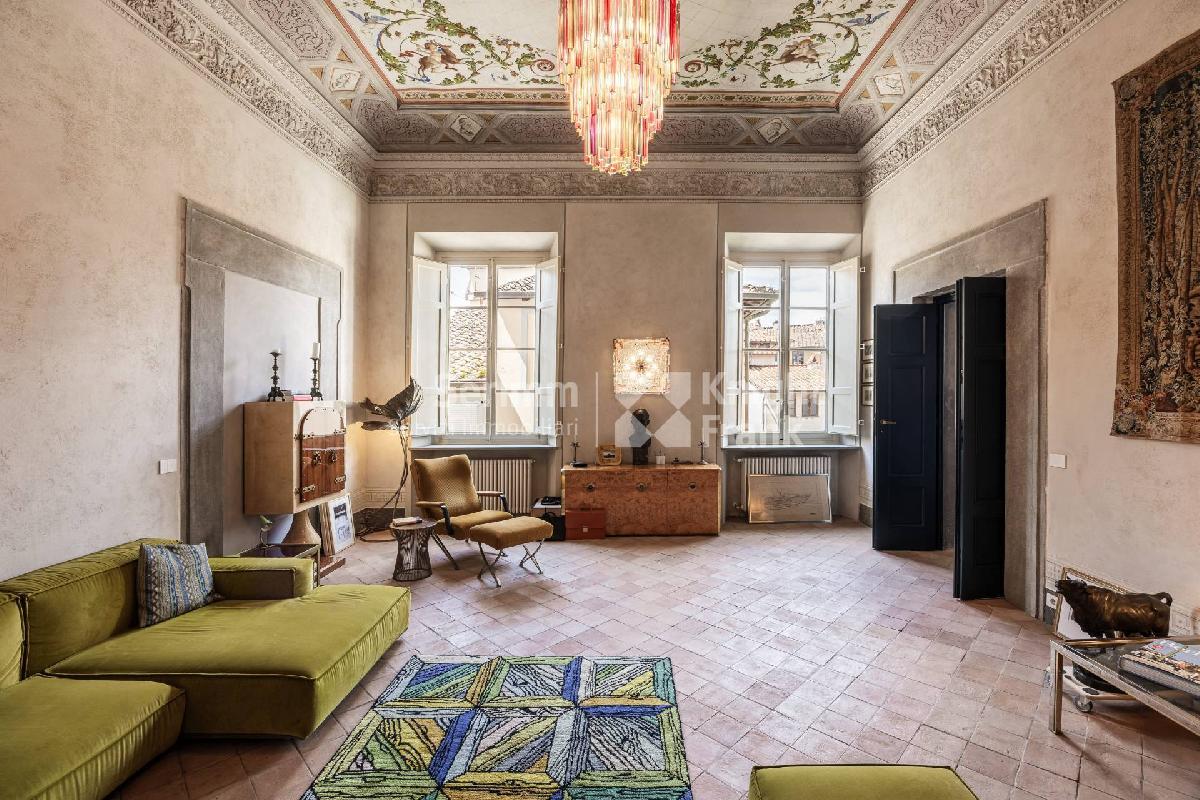 2 bedrooms Apartment in Lucca, Italy No. 332530